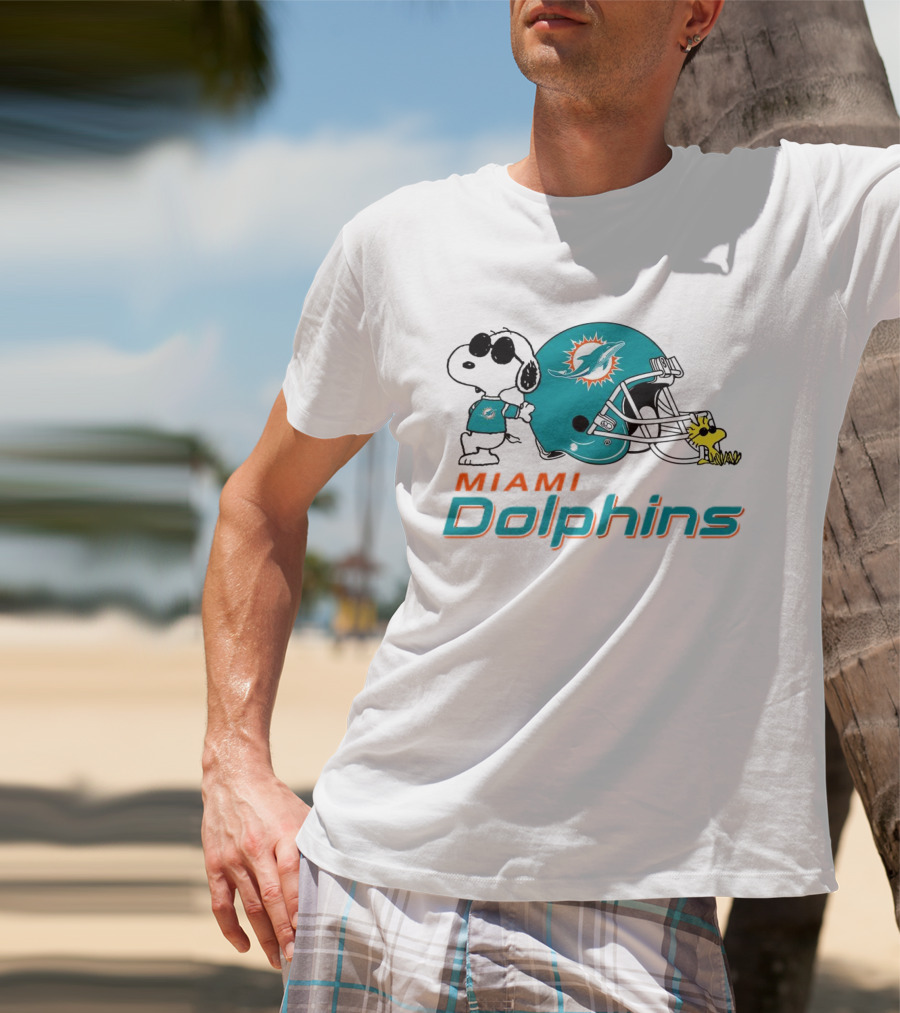 Miami Dolphins Snoopy And Woodstock Football Helmet T-Shirt