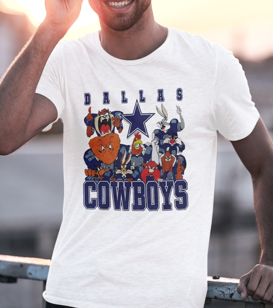Dallas Cowboys Looney Tunes Characters NFL Football Team Fan T-Shirt