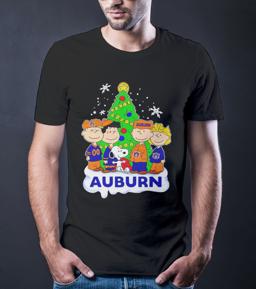Peanuts Auburn Tigers Christmas Tree Charlie Brown Snoopy Lucy Linus T-Shirt