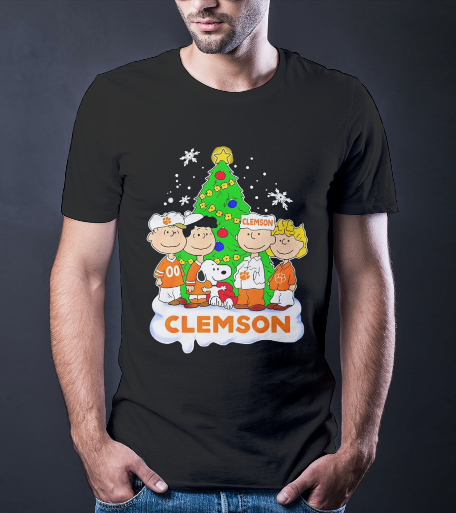 Clemson Christmas With Peanuts Gang And Festive Tree T-Shirt