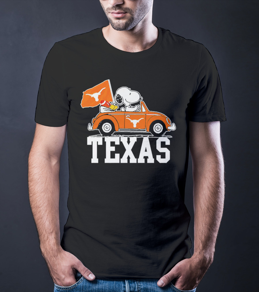 Snoopy Drives Car Texas Longhorns Flag T-Shirt