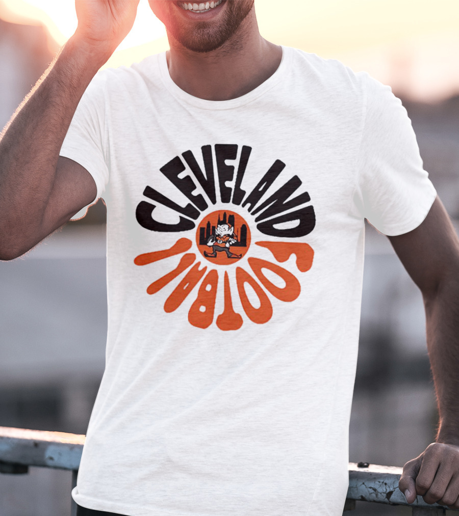 Cleveland Browns Football Retro Logo With Elf And Skyline T-Shirt