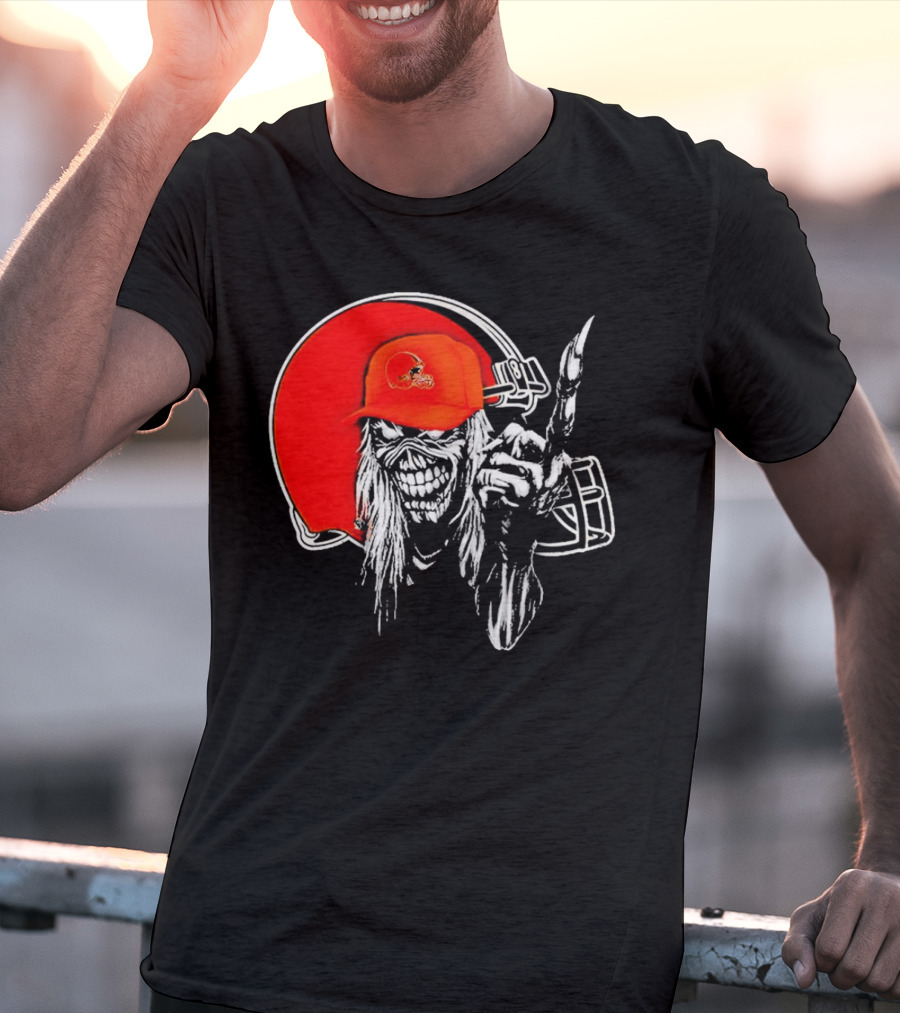 Cleveland Browns Skull With Helmet Halloween Football T-Shirt