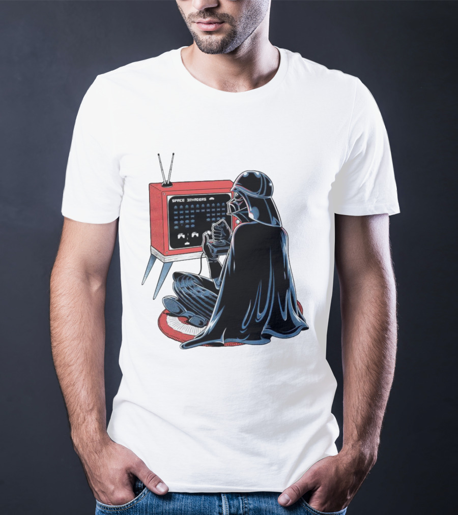 Nostalgic Darth Vader Playing Space Invaders On Retro TV T-Shirt