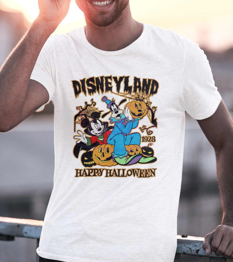 Disneyland Happy Halloween 1928 Mickey Goofy Pumpkins T-Shirt