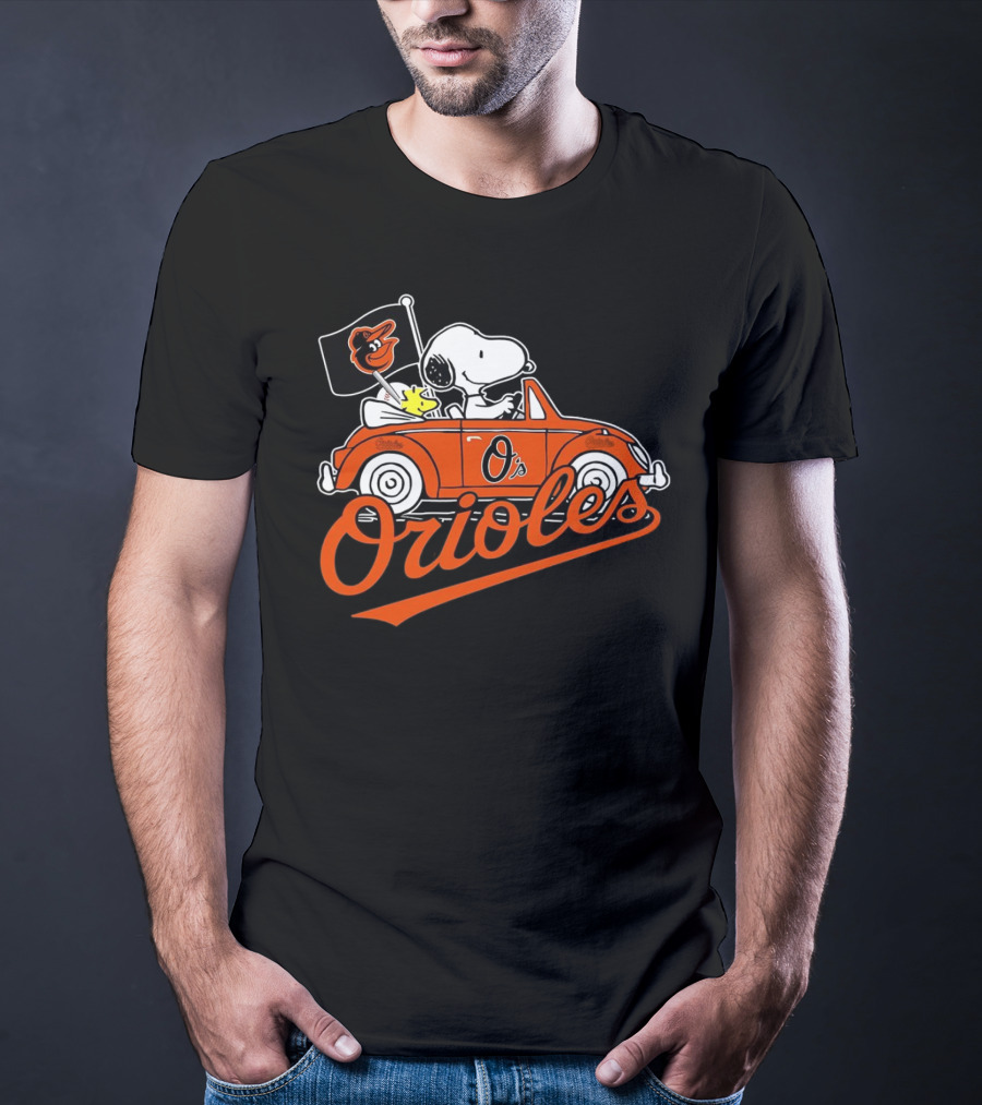Snoopy And Woodstock Driving Baltimore Orioles Car With Flag T-Shirt