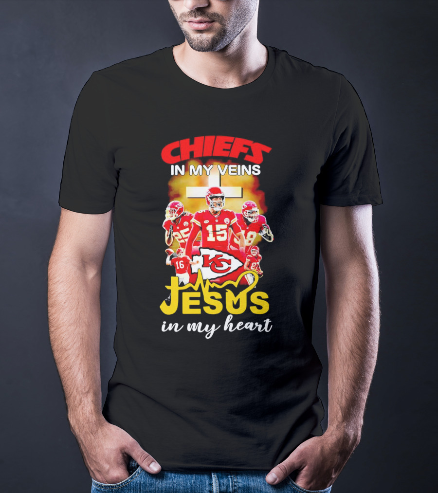 Chiefs In My Veins KC Jesus In My Heart T-Shirt