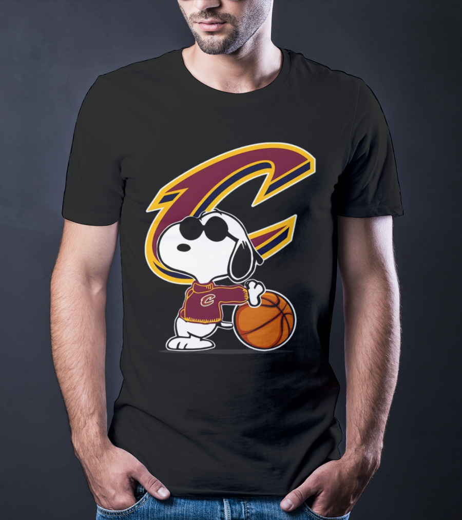 Snoopy Peanuts Cleveland Cavaliers NBA Basketball T-Shirt