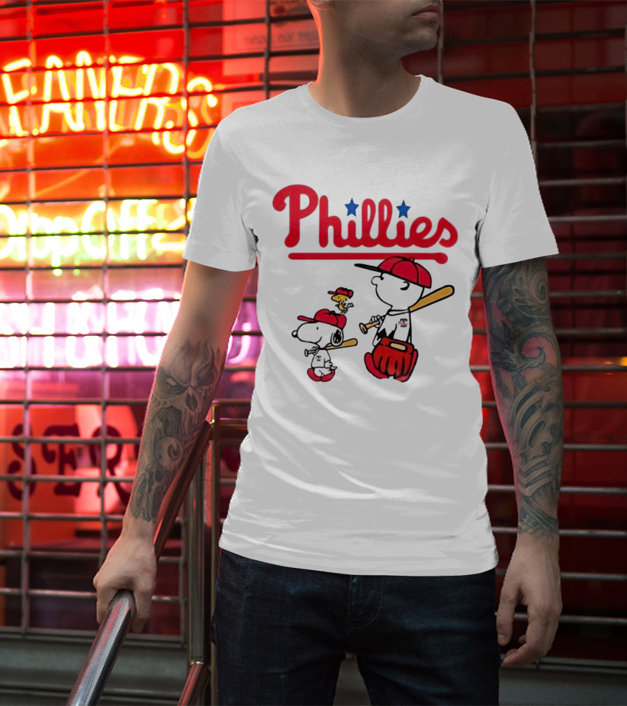 Phillies Snoopy Woodstock Charlie Brown Peanuts Baseball T-Shirt