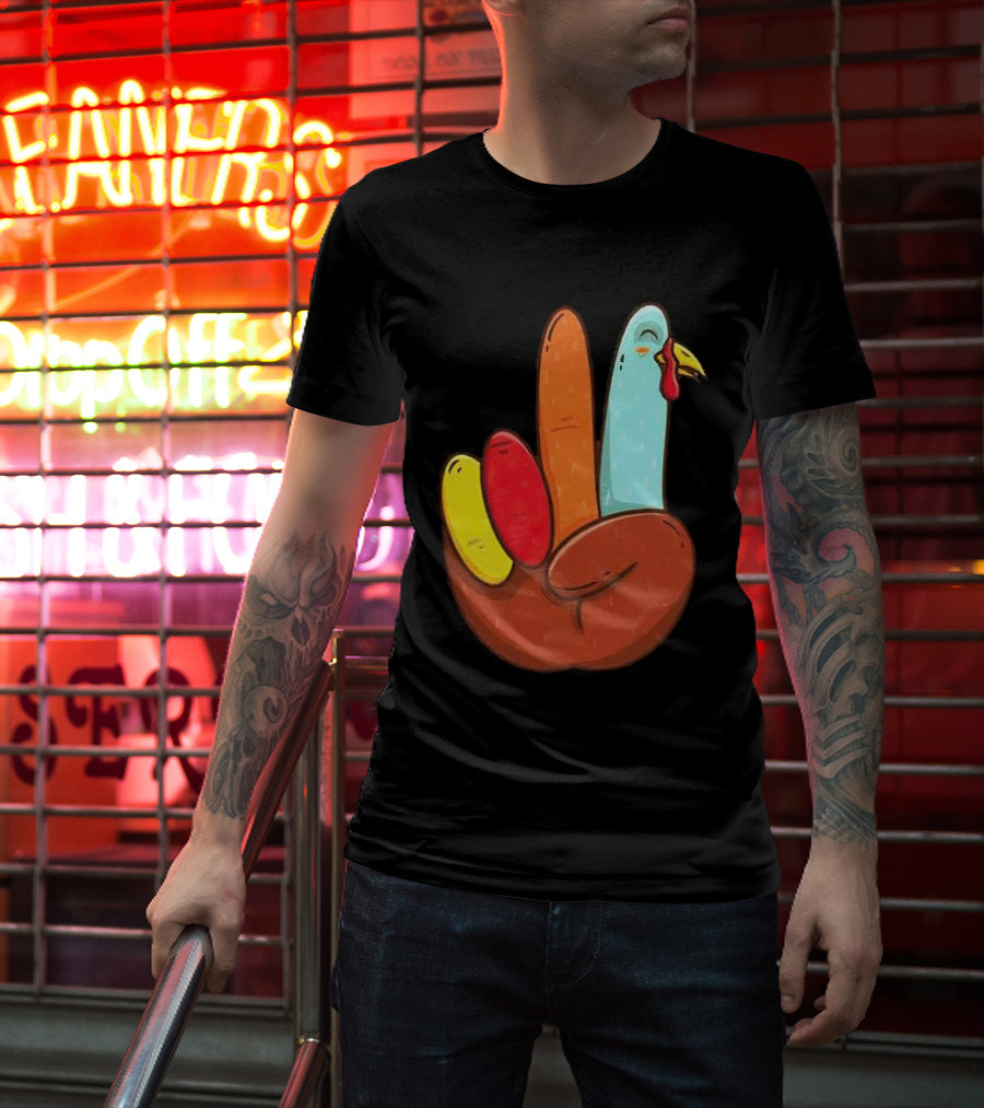 Peace For Turkeys Hand Gesture Turkey Pardon Humor T-Shirt