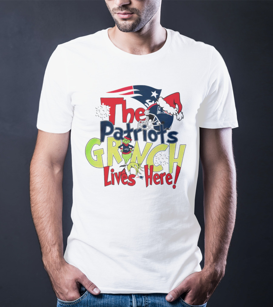 The New England Patriots Grinch Lives Here Christmas Santa Hat T-Shirt