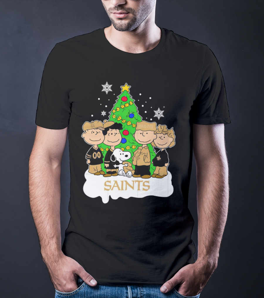 Peanuts Christmas New Orleans Saints Characters With Tree T-Shirt
