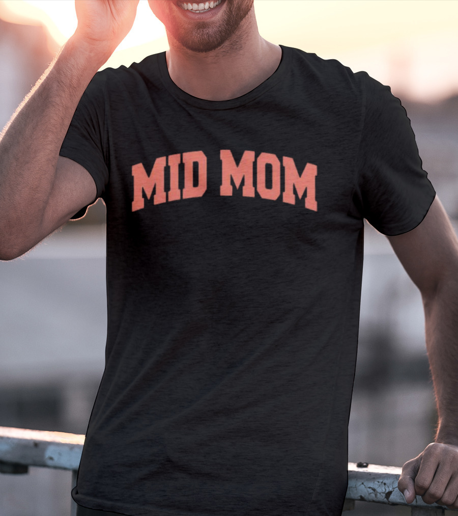 MID MOM Vintage Sports Typography T-Shirt