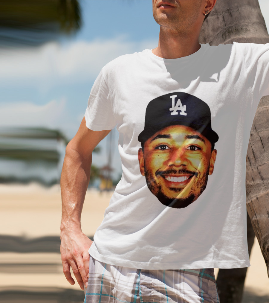 Mookie Betts Los Angeles Dodgers LA Cap Big Face T-Shirt