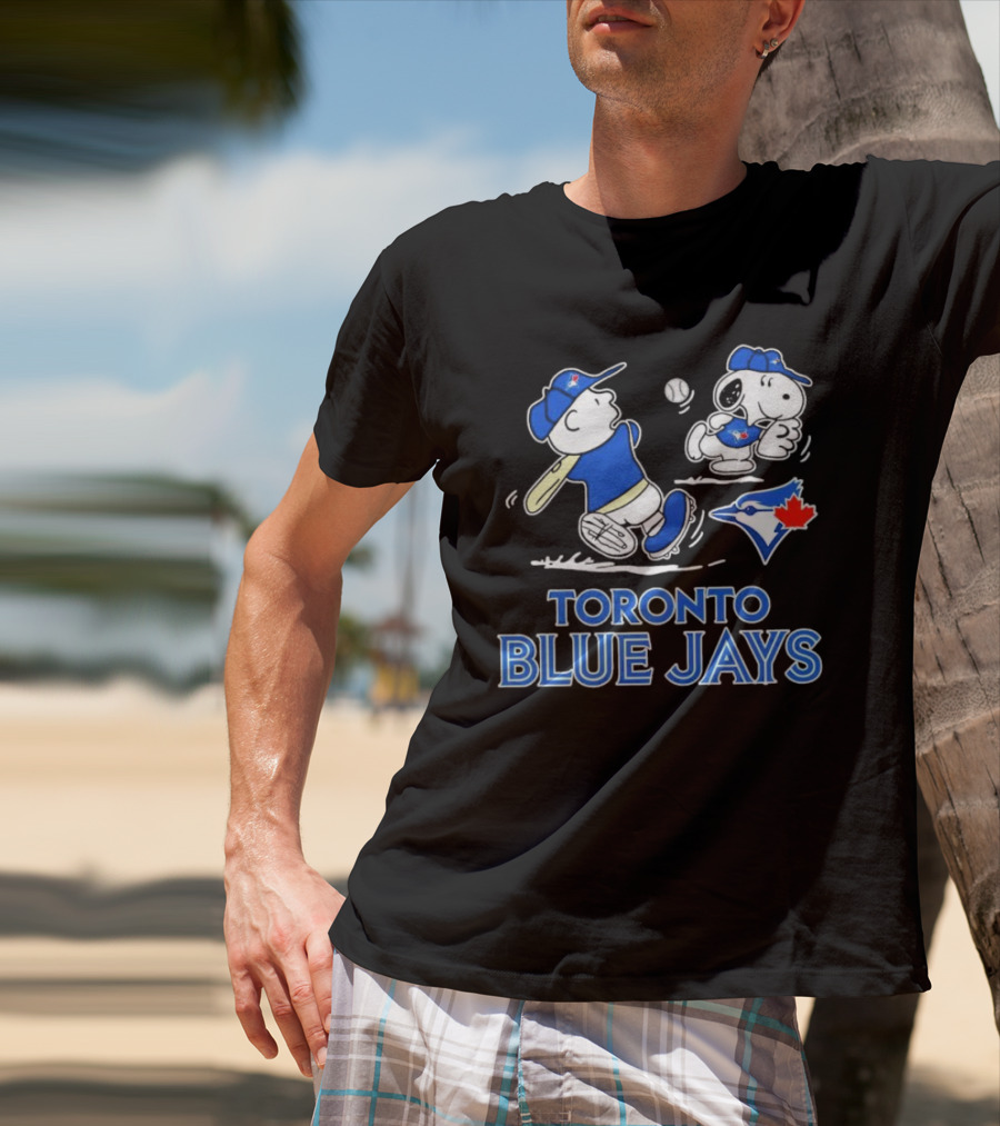 Toronto Blue Jays Charlie Brown Snoopy Baseball Peanuts MLB Collaboration T-Shirt