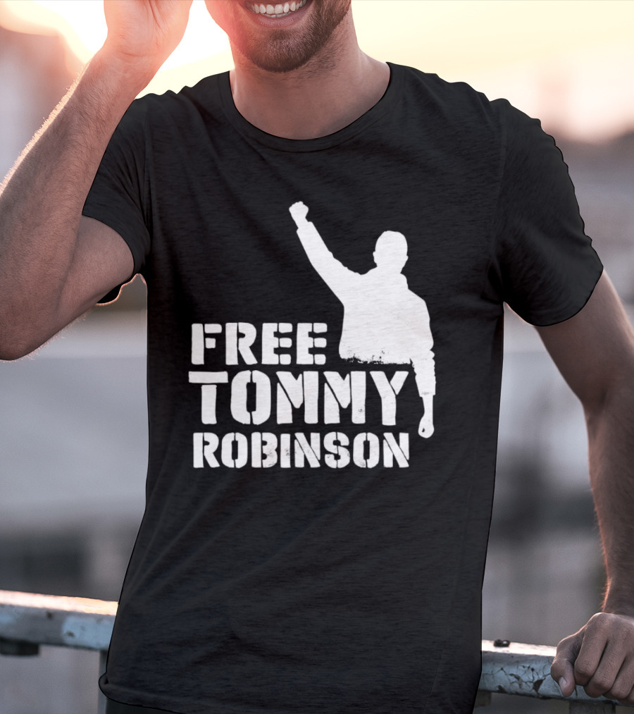 Free Tommy Robinson Silhouette Fist Raised Protest T-Shirt