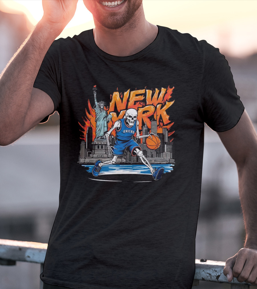 New York Knicks Skeleton Statue Basketball T-Shirt