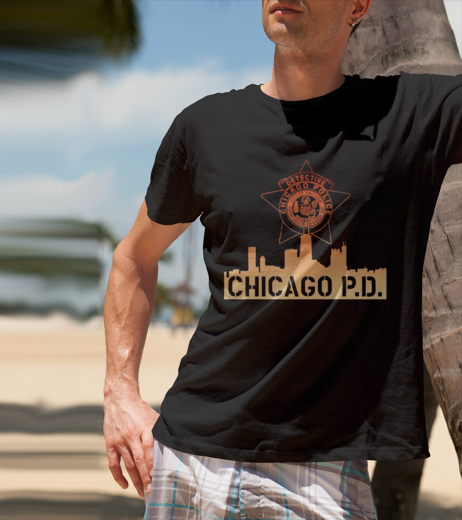 Chicago P.D. Detective Chicago Police Badge And City Skyline T-Shirt
