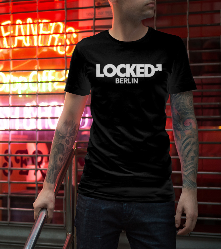 LOCKED BERLIN Arrow Upward T-Shirt