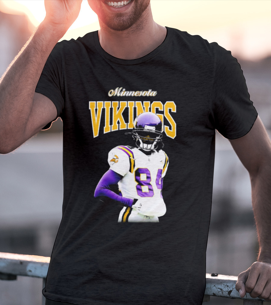 Minnesota Vikings Randy Moss Number 84 Retired Player Sideline Legend T-Shirt