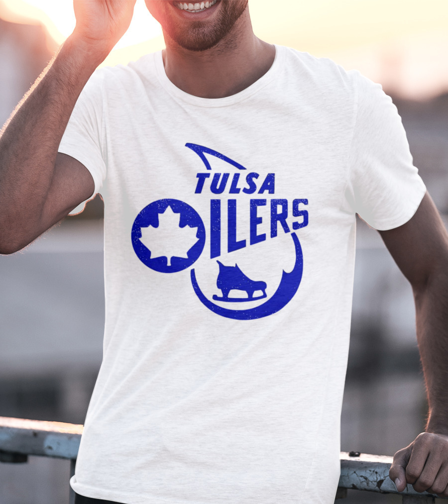 Tulsa Oilers 1982 Maple Leaf Ice Skate T-Shirt