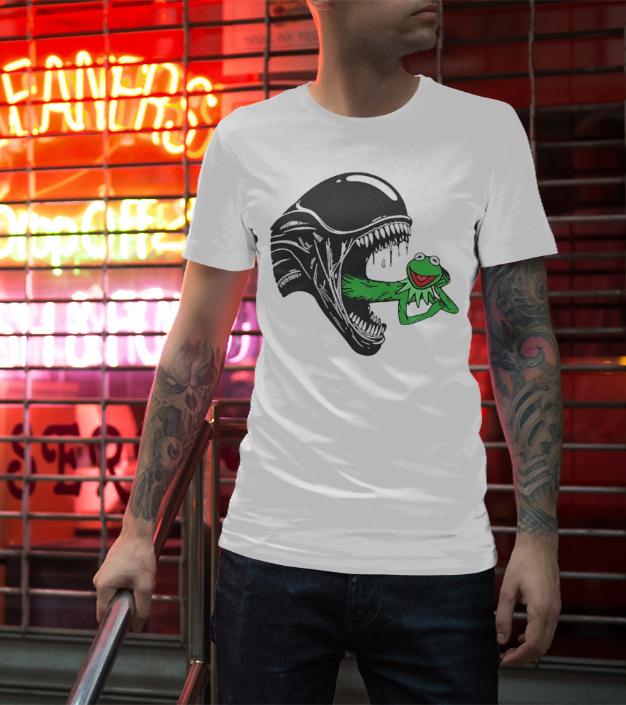 Alien Kermit Xenomorph Mashup Funny T-Shirt
