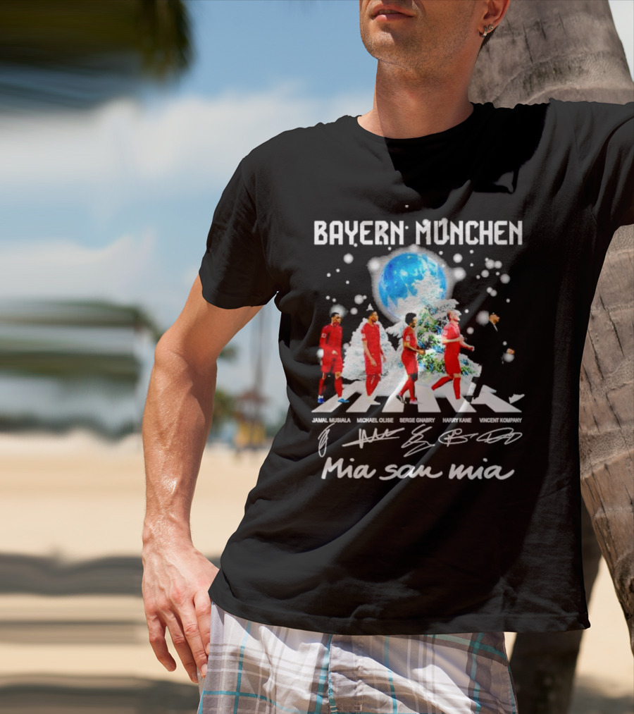 Bayern München Mia San Mia Abbey Road Jamal Musiala Michael Olise Serge Gnabry Harry Kane Vincent Kompany Christmas T-Shirt