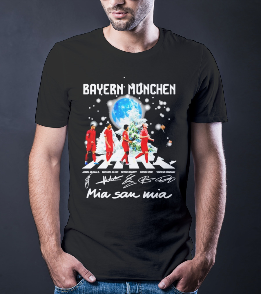 Bayern München Mia San Mia Abbey Road Jamal Musiala Michael Olise Serge Gnabry Harry Kane Vincent Kompany Christmas T-Shirt