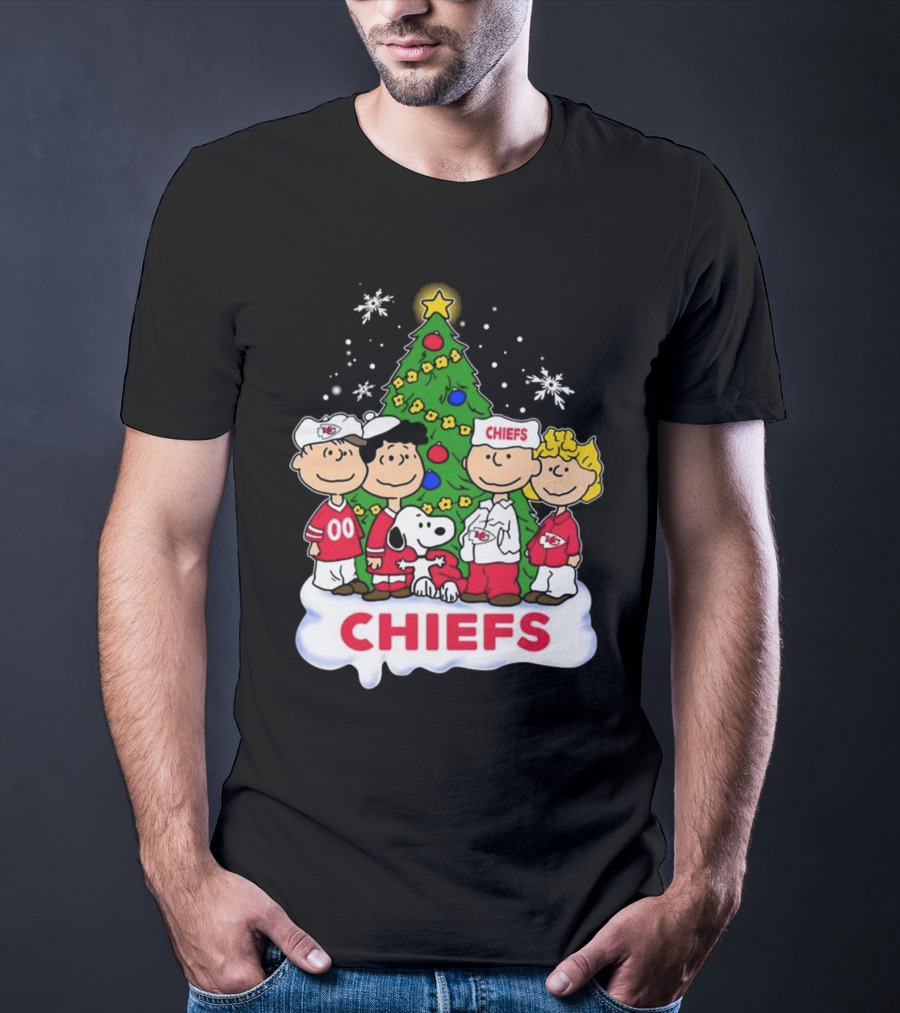 Kansas City Chiefs Snoopy Peanuts Christmas Chiefs Holiday T-Shirt