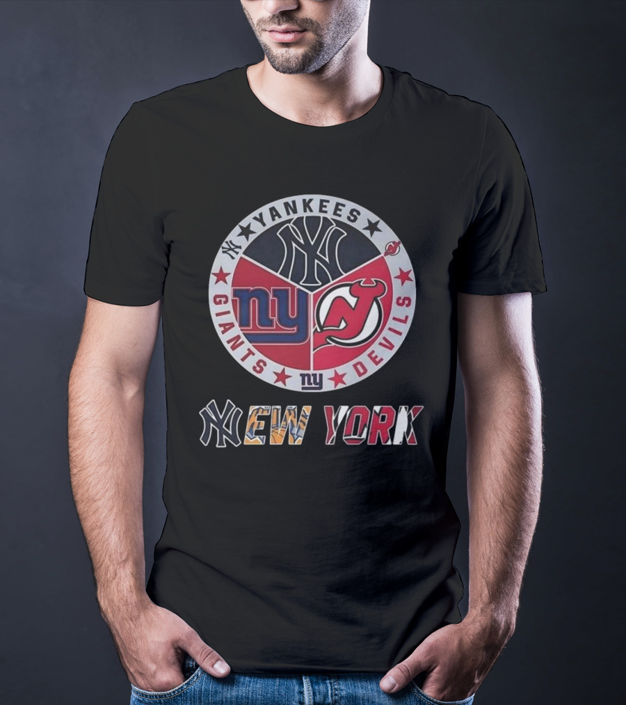 New York Yankees Giants Devils Circle Yankees NY Giants Devils T-Shirt