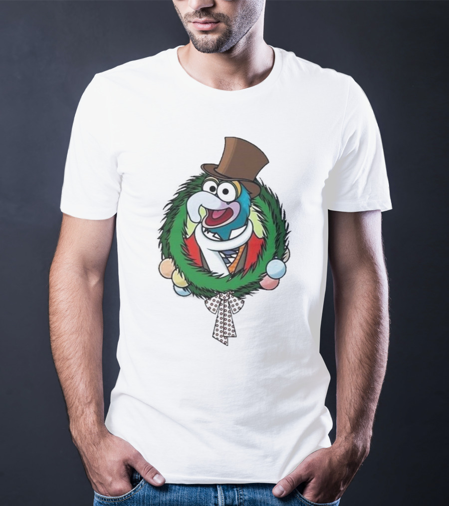 Cute Gonzo The Muppet Christmas Carol Wreath T-Shirt