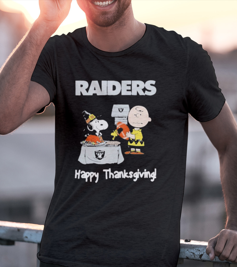 Raiders Charlie Brown Snoopy Happy Thanksgiving T-Shirt