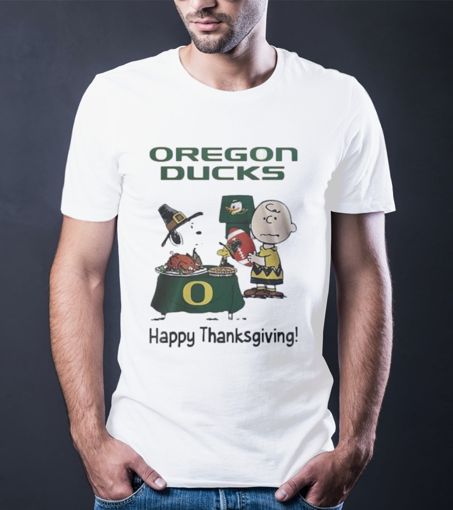 Oregon Ducks Peanuts Happy Thanksgiving Football T-Shirt