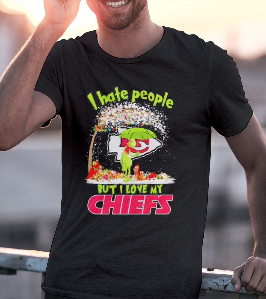 I Hate People But I Love My Chiefs Grinch And Max Kansas City Chiefs Christmas T-Shirt