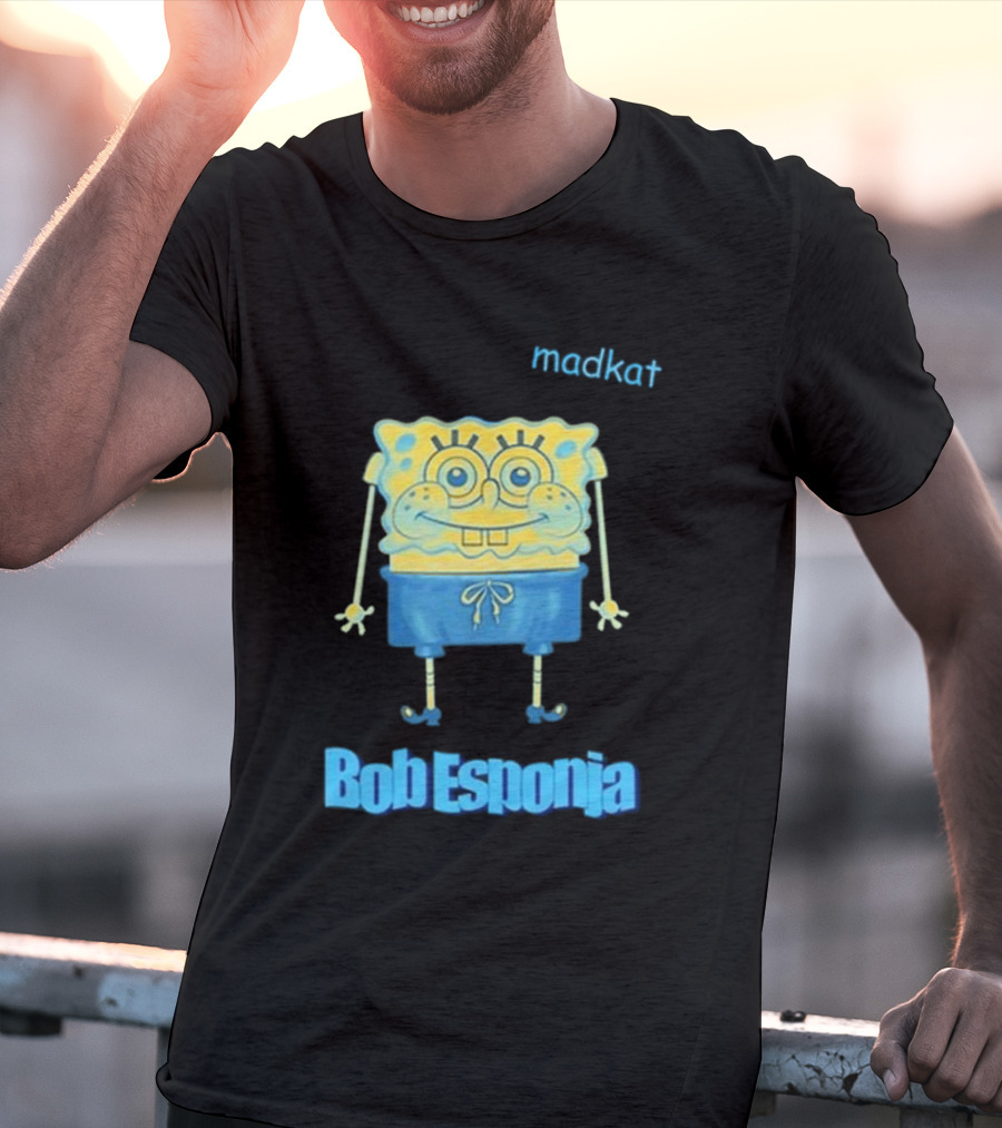 Madkat X Bob Esponja Collaboration Featuring Iconic Sponge Character T-Shirt
