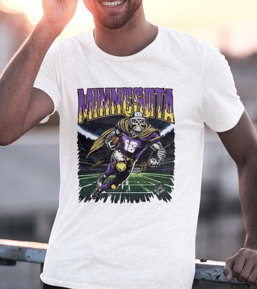 Minnesota Vikings Skeleton Player Football Run T-Shirt