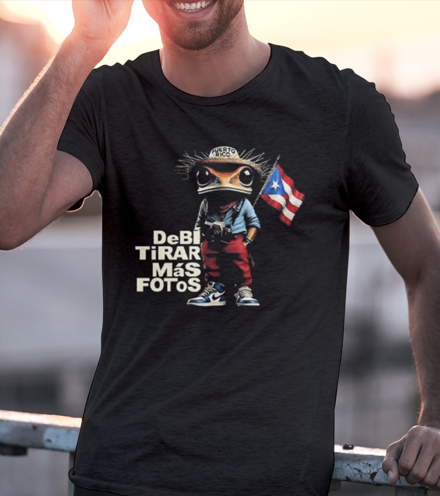 DeBi TiRAR Más FoTOs Puerto Rico Flag Frog Character Shoes T-Shirt