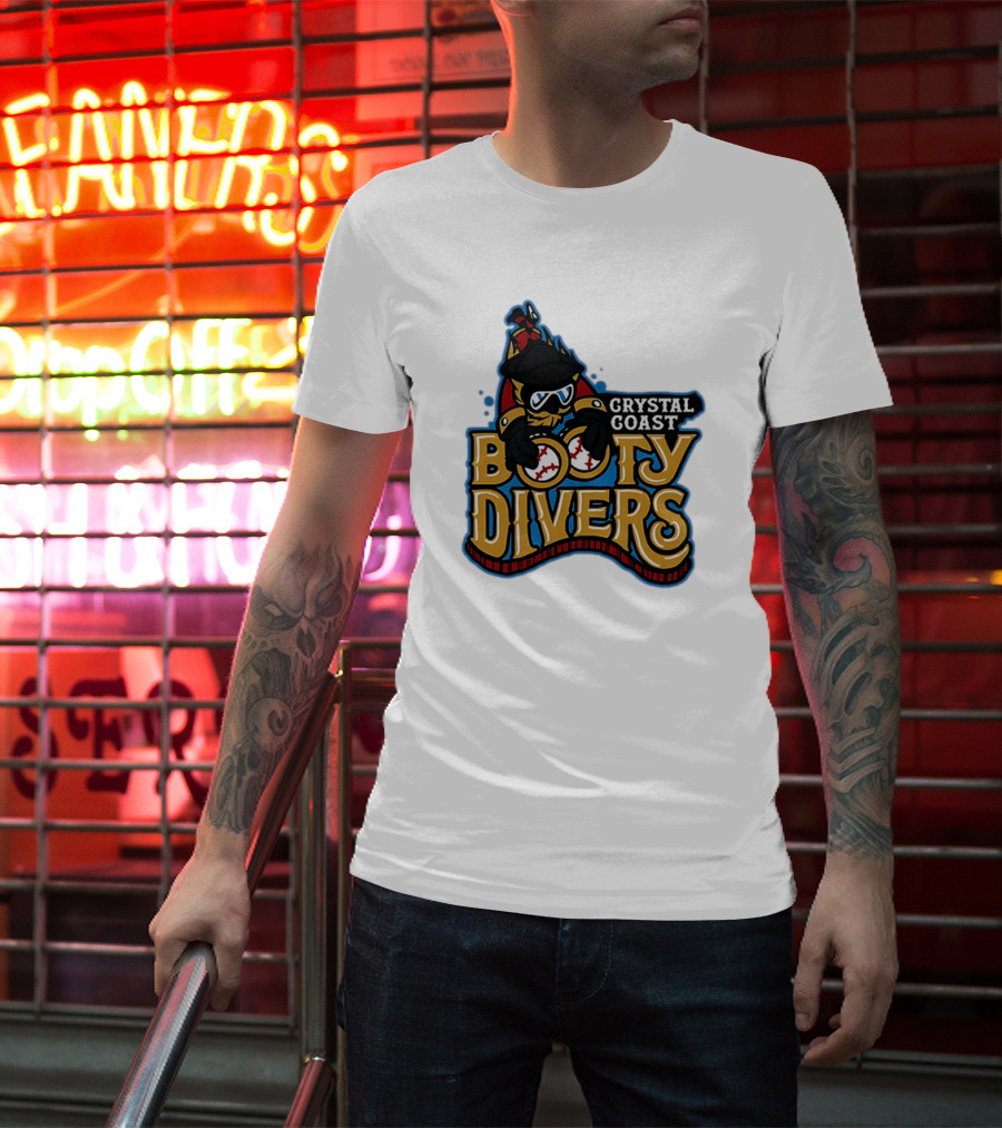 Crystal Coast Booty Divers Pirate Spyglass Emblem T-Shirt