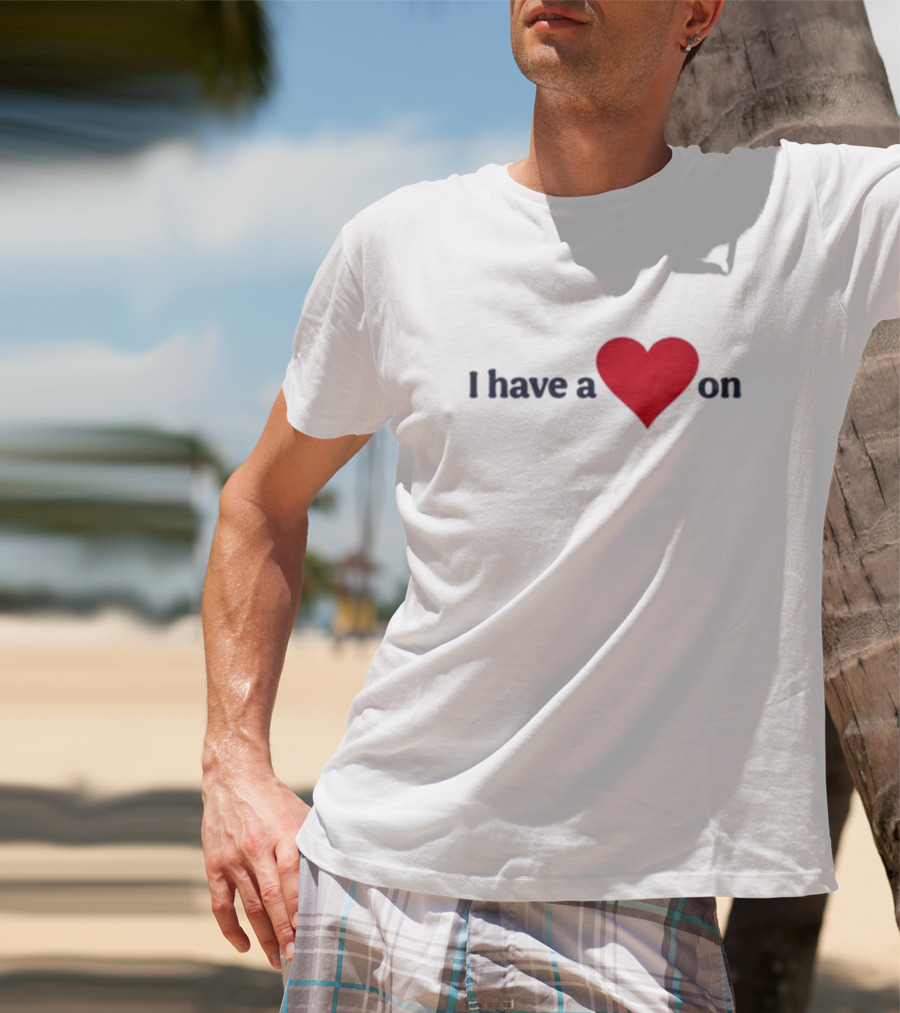 Familyfriendlyog I Have A Heart On Red Heart Design T-Shirt
