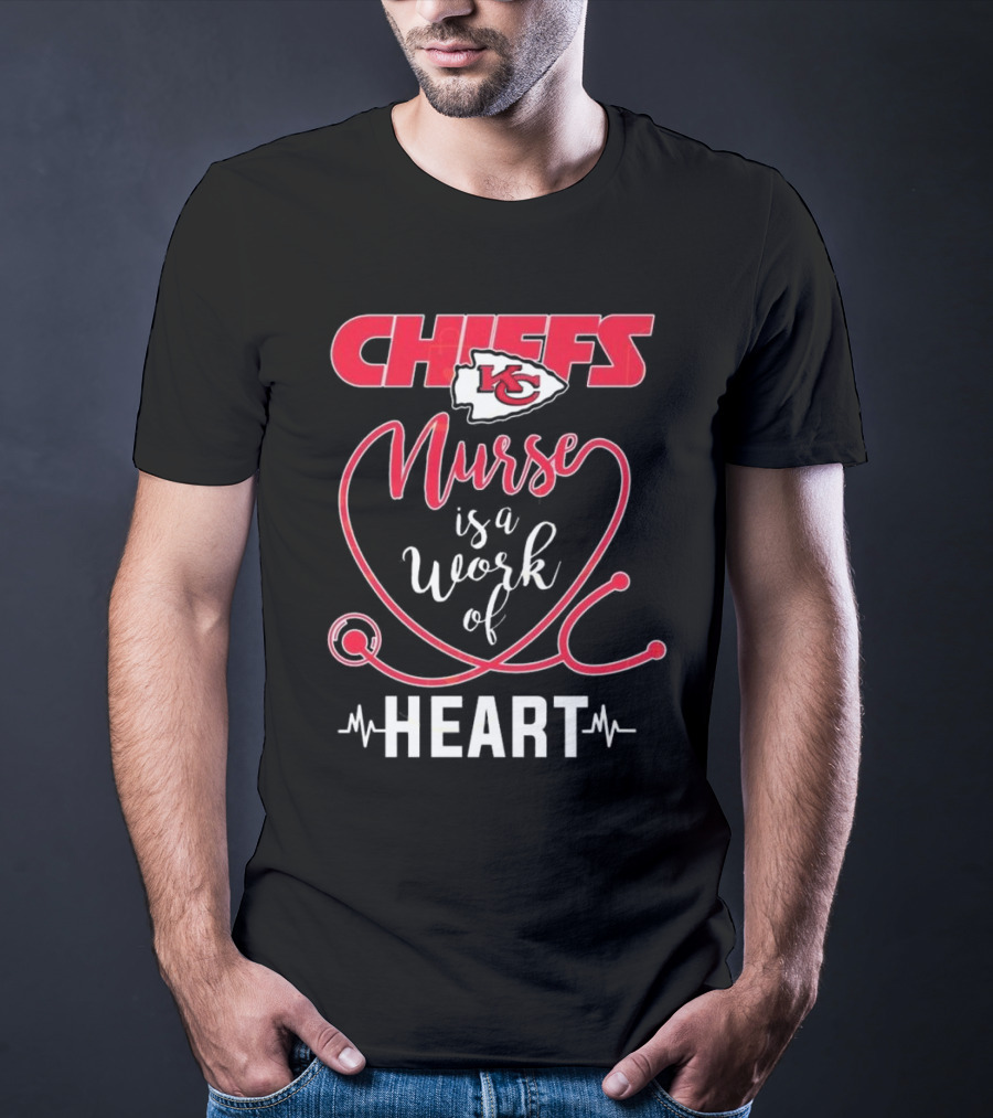 Kansas City Chiefs Nurse Is A Work Of Heart With Arrowhead Logo And Stethoscope Design T-Shirt