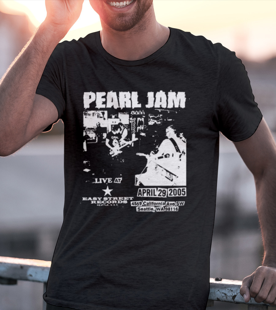 Pearl Jam Live At Easy Street April 29 2005 Seattle WA 4455 California Ave SW T-Shirt