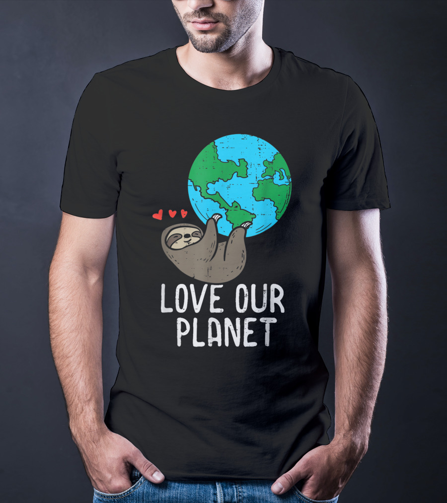 Love Our Planet Sloth Hanging Earth Day Cute Men Hearts Earth T-Shirt