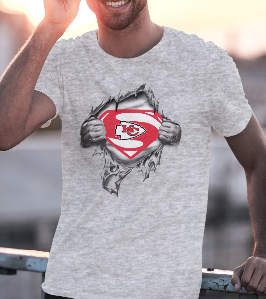 Kansas City Chiefs Super Logo Breakthrough T-Shirt