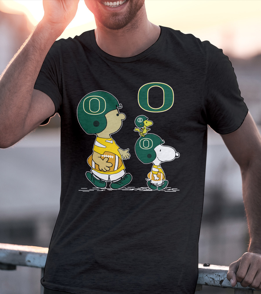 Oregon Ducks Snoopy Woodstock University Football Peanuts Charlie Brown T-Shirt