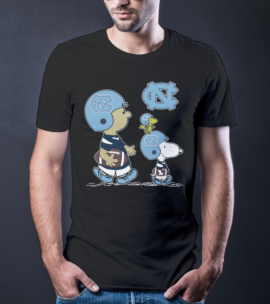 North Carolina Tar Heels Snoopy And Woodstock Football Helmets T-Shirt
