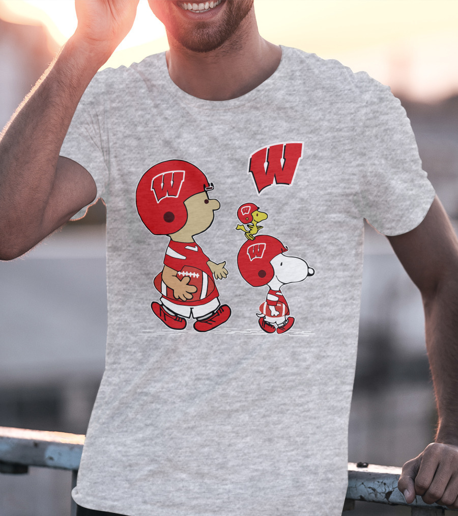 Wisconsin Badgers Snoopy Football Helmet Peanuts Characters Walking Together T-Shirt