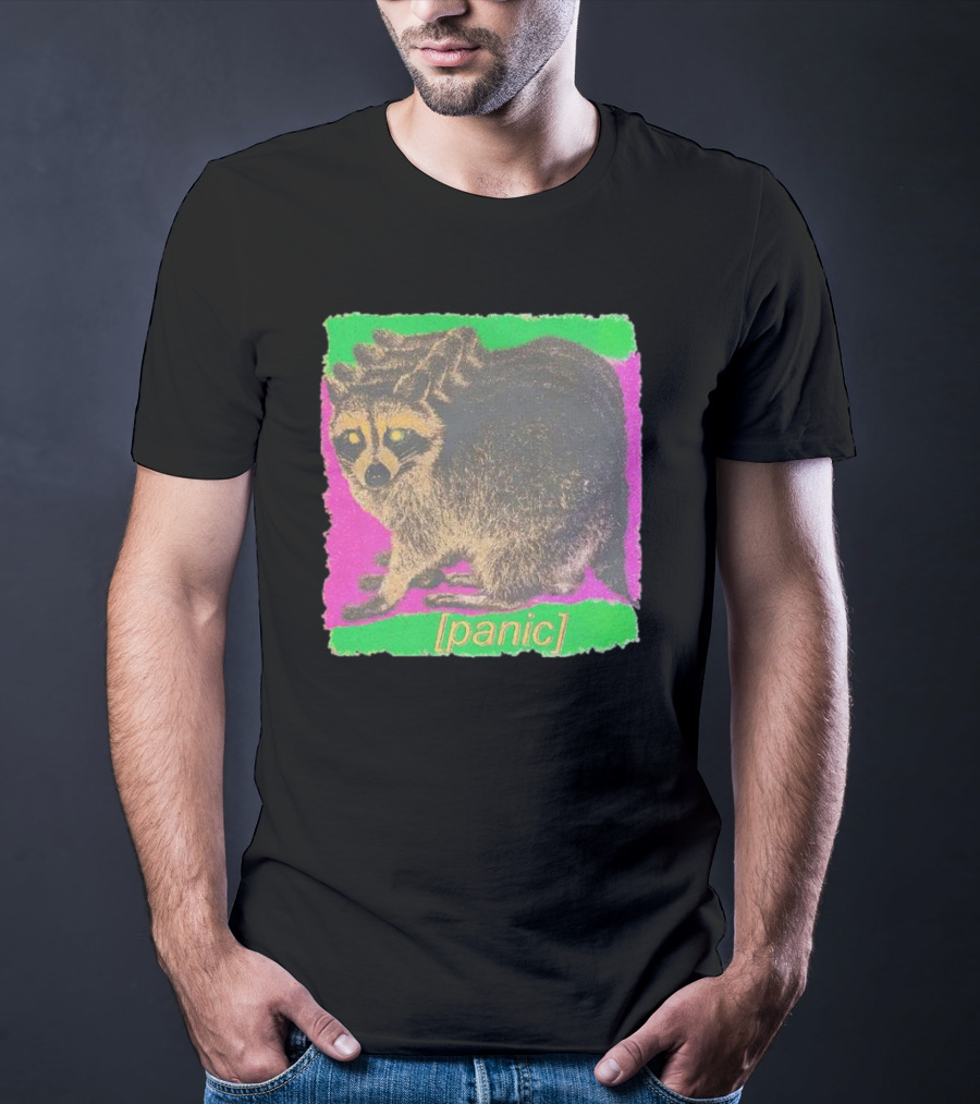 Raccoon [panic] Colorful Retro T-Shirt