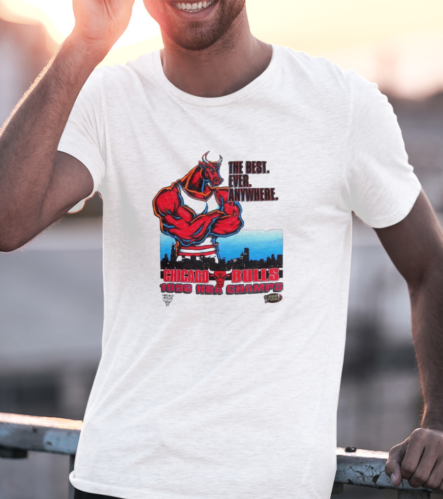 Chicago Bulls 1996 NBA Champs The Best Ever Anywhere Bulls United Center Skyline T-Shirt