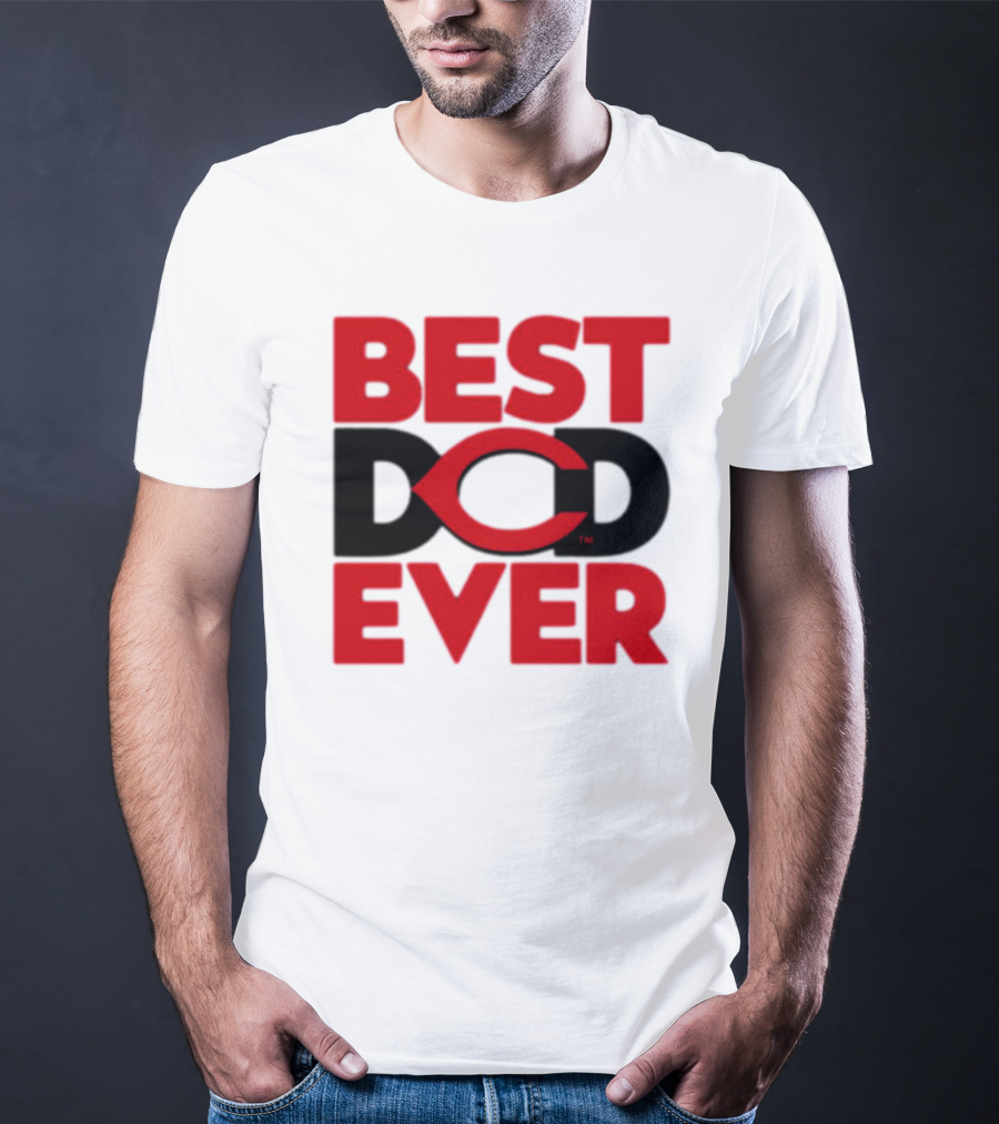Best Dad Ever Cincinnati Reds T-Shirt