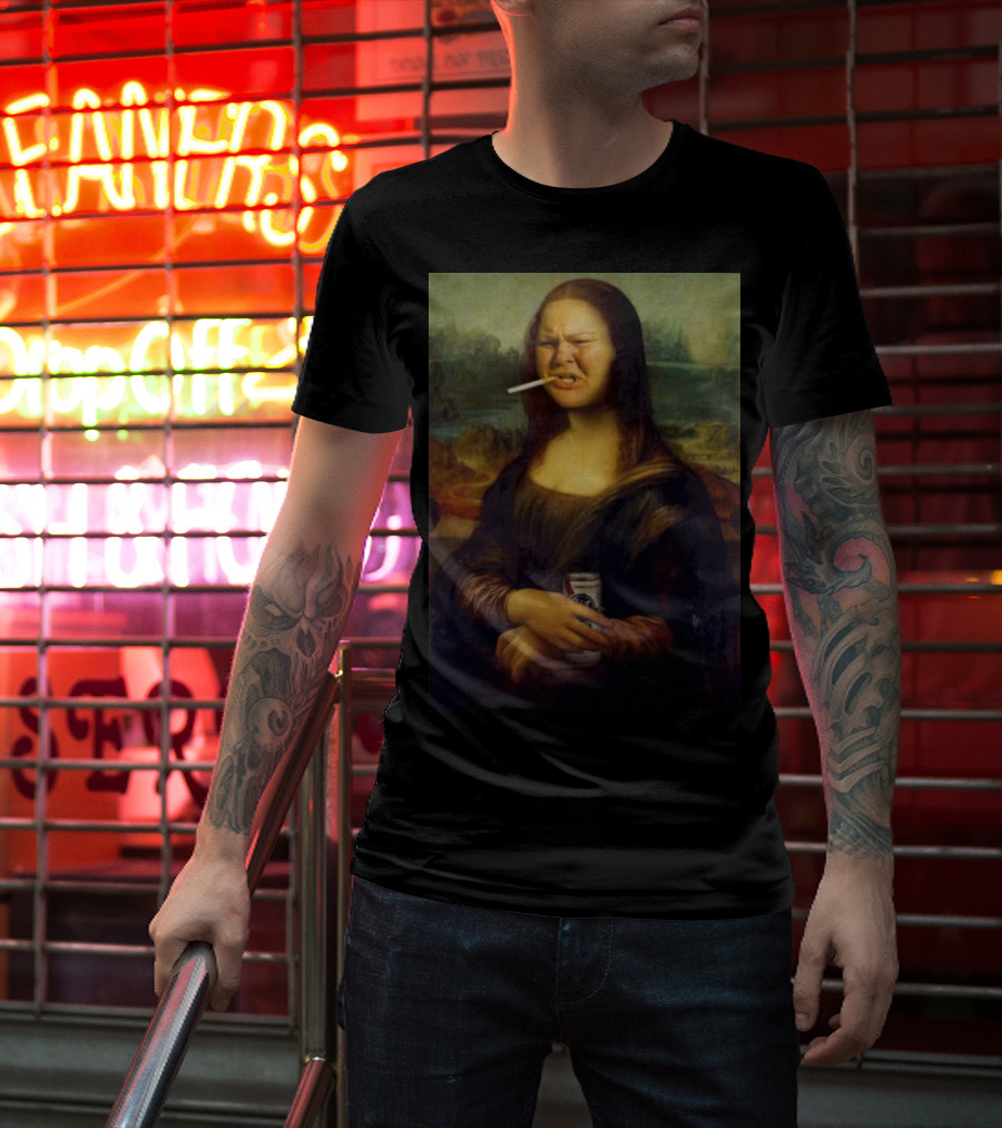 Tammy Mona Lisa Smoking Cigarette Holding Beer Can T-Shirt